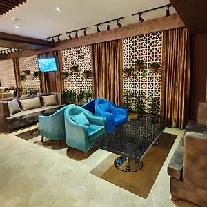 Parkway Inn Hotel And Spa